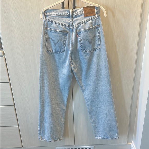 Levi’s Ribcage Straight - Picture 2 of 3